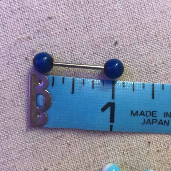 14g Tongue Ring - Picture 5 of 5